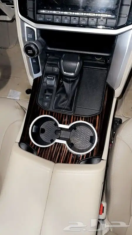 تخشيب داخليه لاند كروزر 2022 من الفئه الثانيه الى الرابعه 2