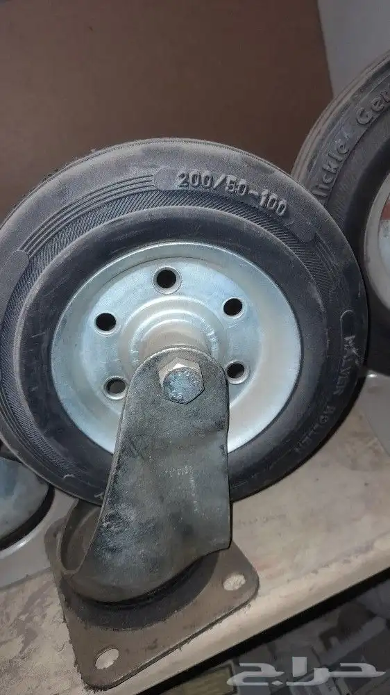 كفرات عجلات ثابت ومتحرك 5