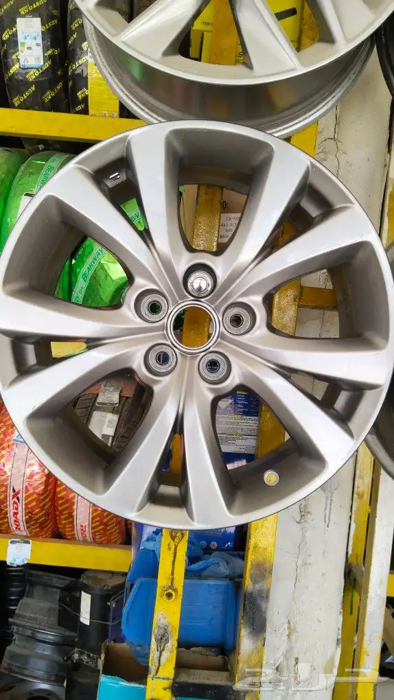 جنط مازدا اصلي وكاله وفي اشكال ثانيه 0