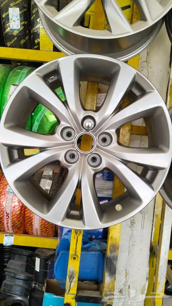 جنط مازدا اصلي وكاله وفي اشكال ثانيه 2