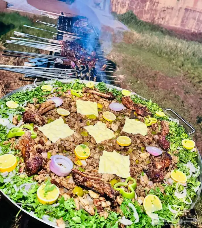 شوي خارجي دوار السعادة مشويات في الموقع 2