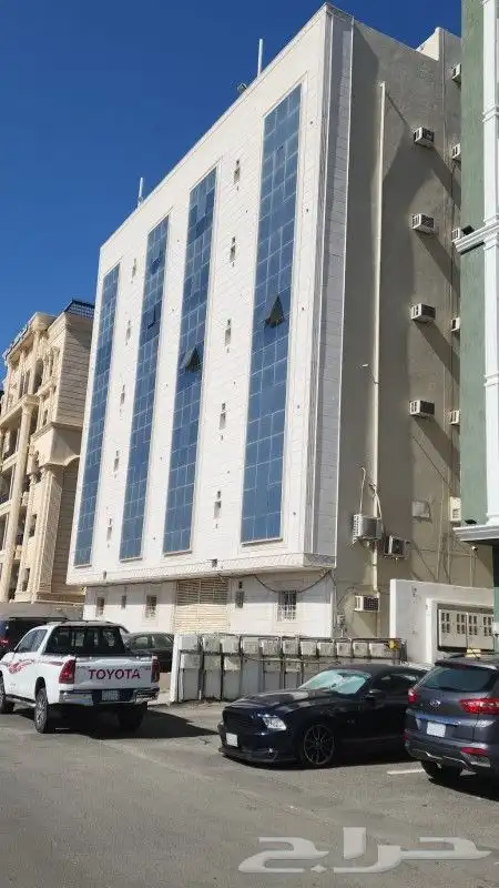 للبيع شقة بالطائف حي الشرفية مساحة 236 0