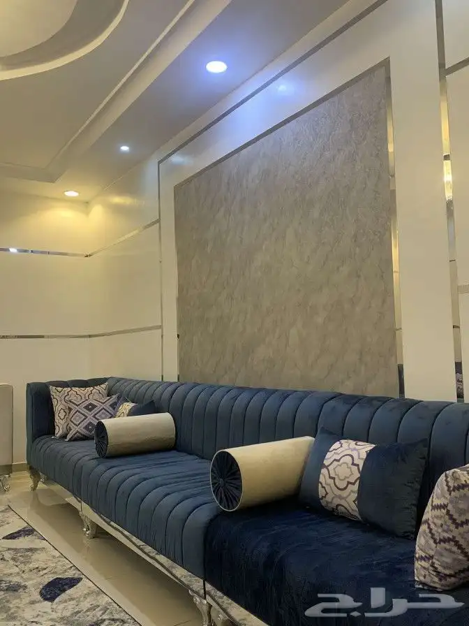 للبيع شقة بالطائف حي الشرفية مساحة 236 3