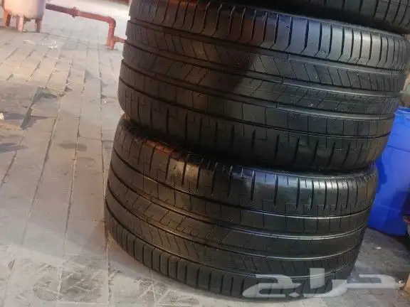 طقم كفرات نضيفه جدا 315 30 21و275 35 21 2