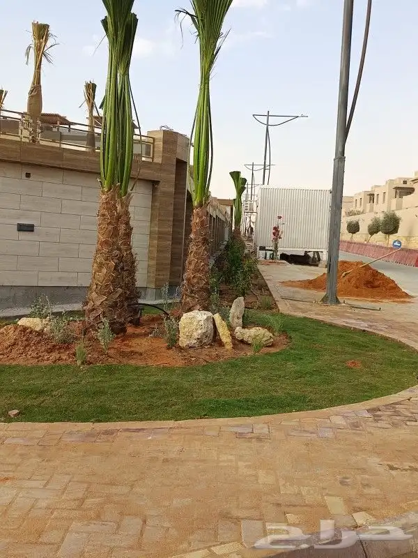 مشتل تنسيق حدائق 1