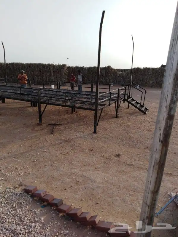 دكات حديد جلسات حديد غرف خشب 2