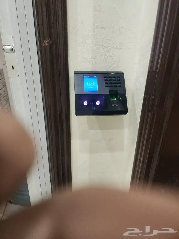 فني تركيب وصيانه كمرات مراقبه سنترال اجهزة بصمه انتركم نت 5