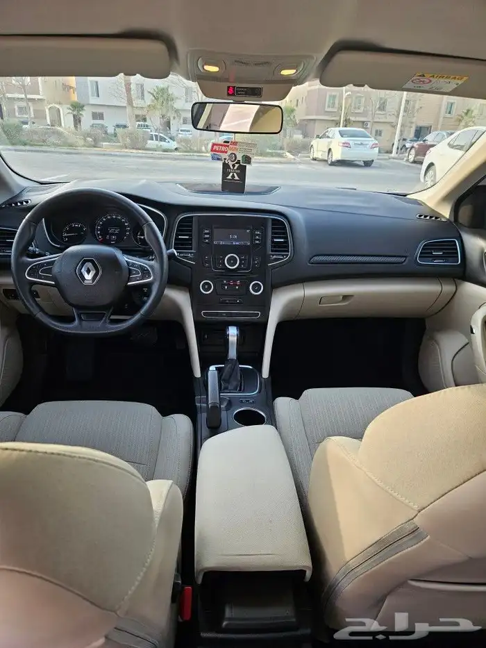 رينو ميغان 2021 4