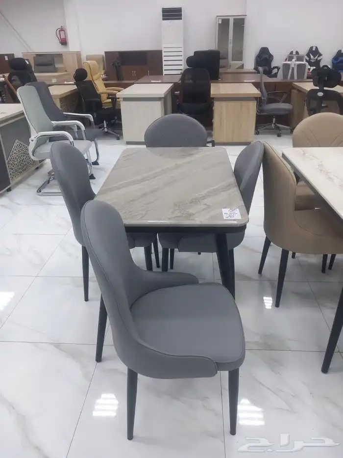 طاولات طعام رخام وكراسي جلد 6