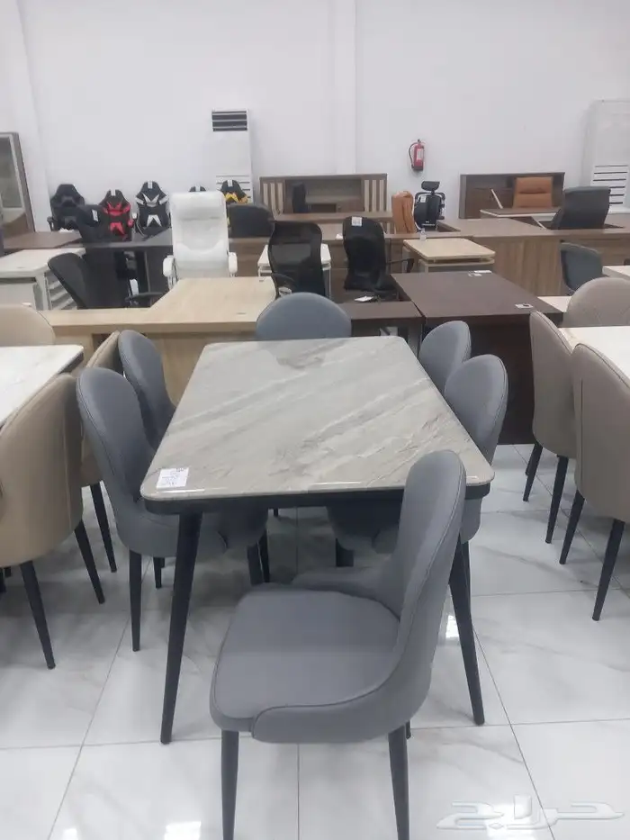 طاولات طعام رخام وكراسي جلد 4