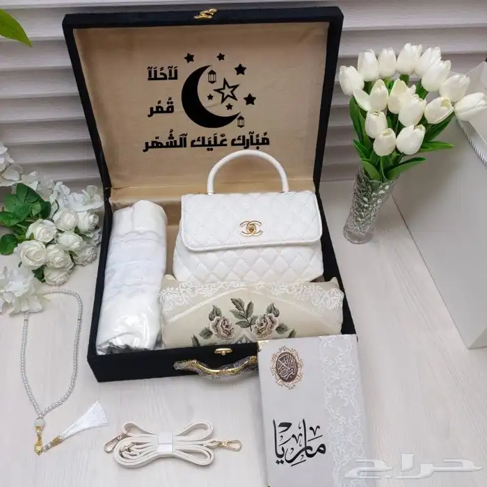 طقم نسائي 3