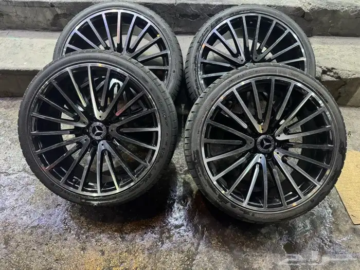 جنوط وكفرات مرسديس تجاري درجه اولى مقاس 20 5