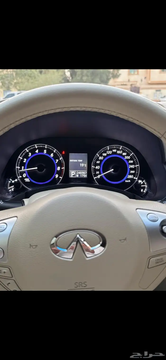 انفنتي QX70 2