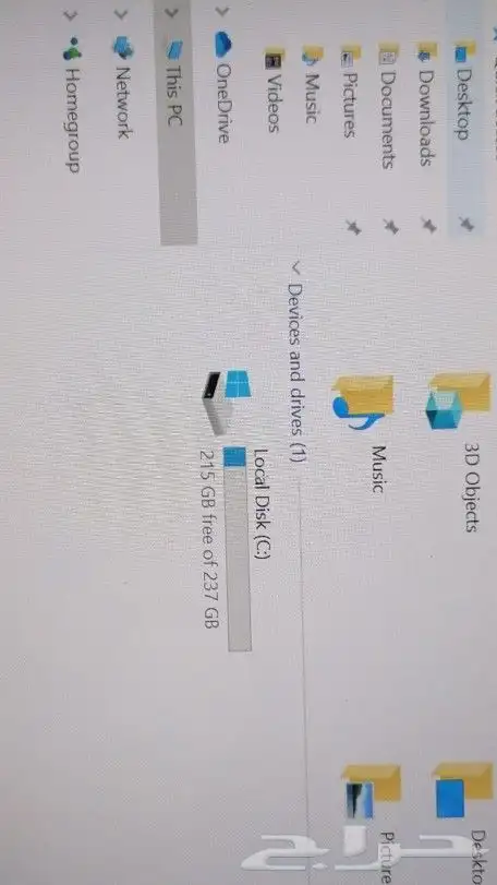 لابتوب اش بي شبه جديد الشاشه تش سكرين أرام 8 m5 2