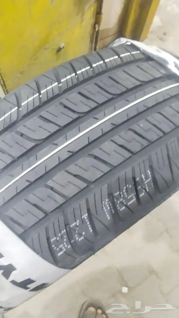 كفرات جيب جكس ار تورنج ولكزس من 2011الى 2015دعسه دنلوب صيني 3