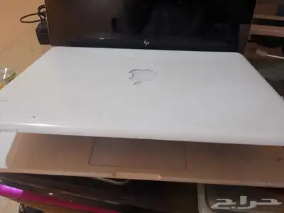 Apple macbook 13 inches 2