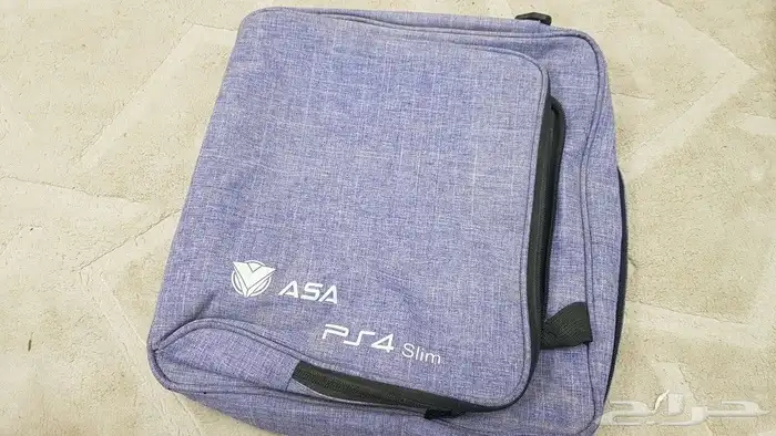 بلاستيشن 4 نظيف مساحة 612قيقا مع شنطه سوني واربع اشرطه سي دي 4