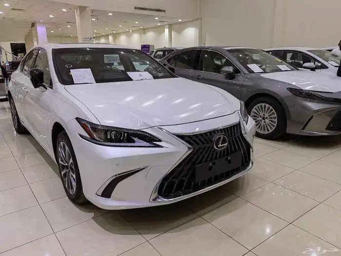 لكزس ES250AAموديل 2025 4