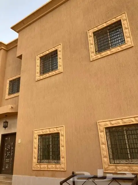 فيلا دورين درج مفصول 650م شارعين في المزاحمية للبيع 3