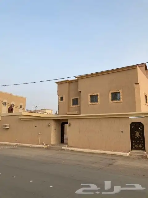 فيلا دورين درج مفصول 650م شارعين في المزاحمية للبيع 0