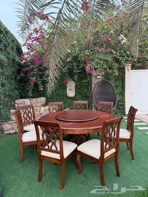 طاولة طعام خشبية دائرية مع 8 كراسي 1