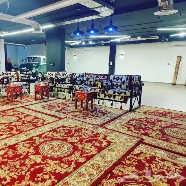 تاجير قهوجين وصبابين رجال ونساء كنب وكراسي زل طاولات ومضلات 3