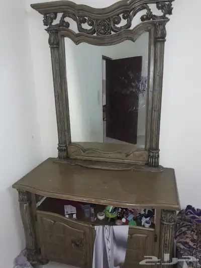 للبيع لدواعي السفر 2 سرير كبير 2كومدينه طاوله صغيره دولاب صغ 5