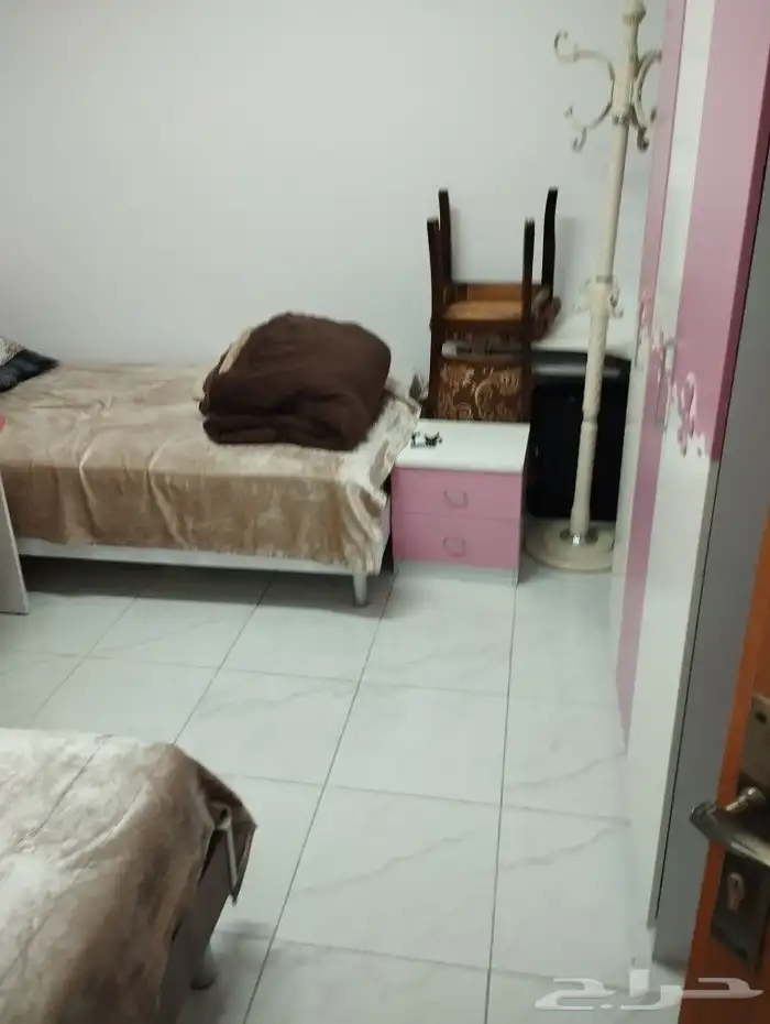 شقة مفروشة عوائل للايجار متاحه من شهر 6 1