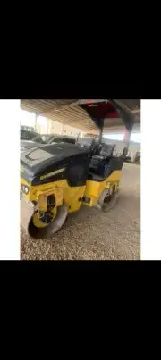 تأجير معدات طرق ثقيلة 3