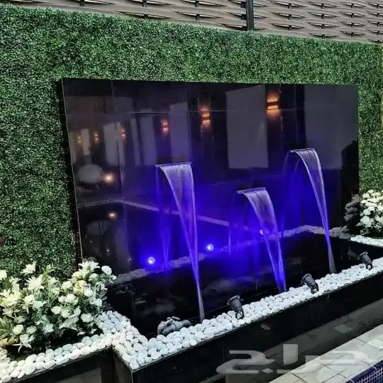 فني تنسيق حدائق 2