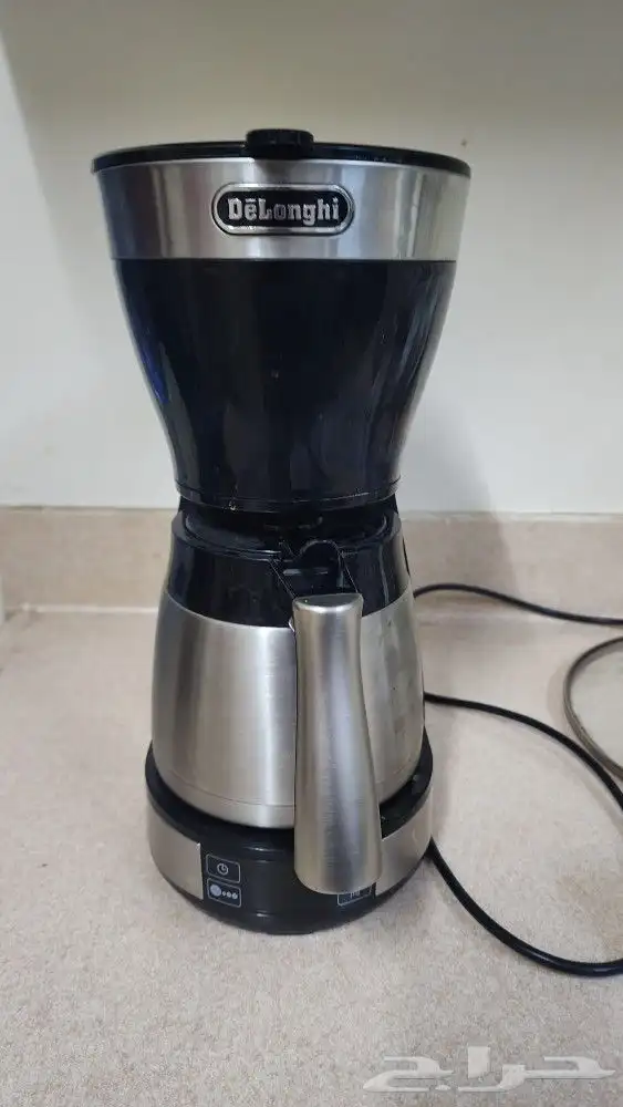 ماكينة قهوه استعمال خفيف جدا النوع ديلونجي والابريق ستانلس 0