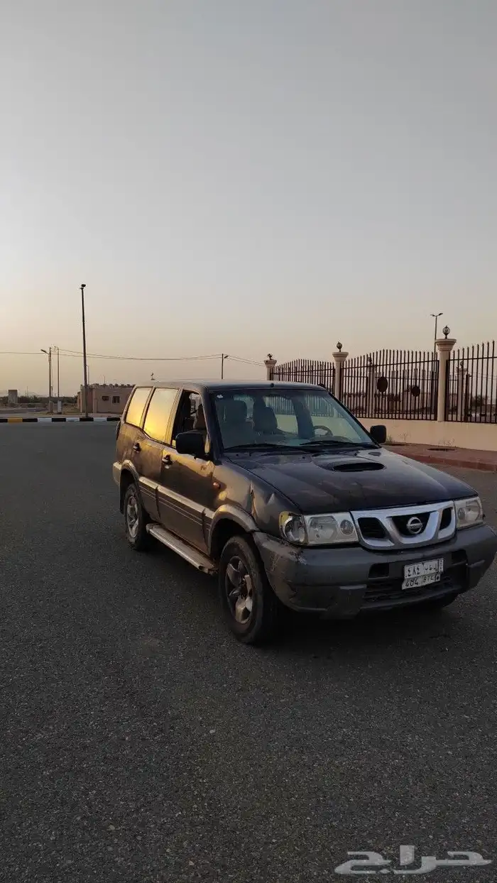 للبيع جيب2004 0