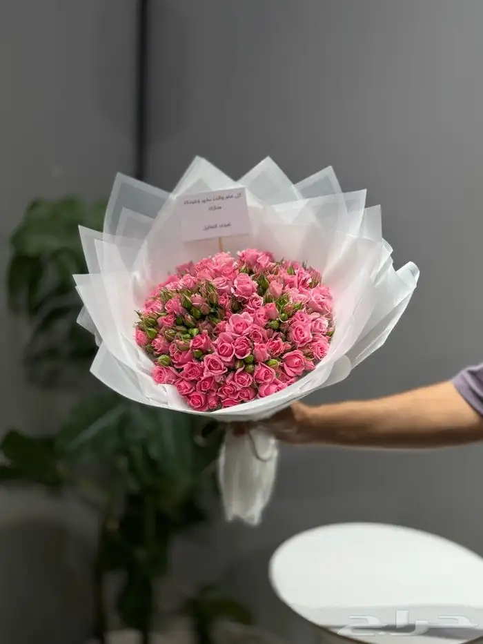 مندوب توصيل هدايا الرياض 8