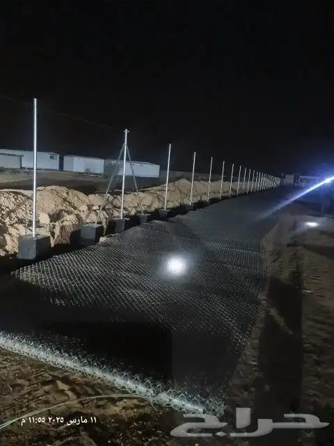 حواجز خرسانية قواعد اعمدة كهربائية قواعد لوحات اشارة 3