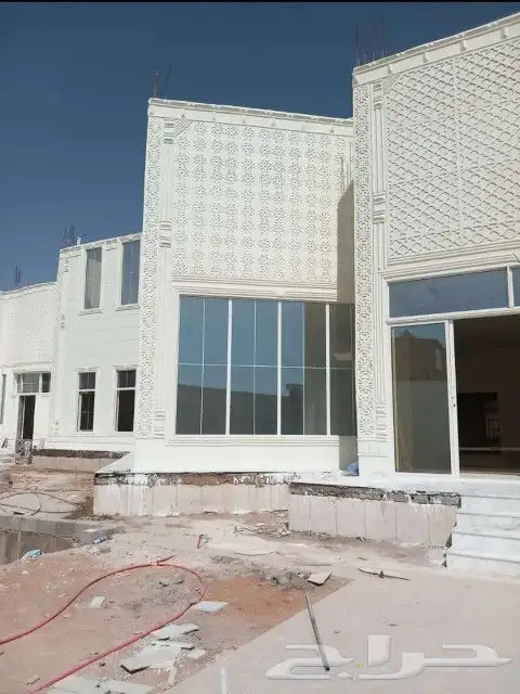 لياسه ملونه بديل الحجر تغنيك عن الاصباغ والمساحه الاسود على 4