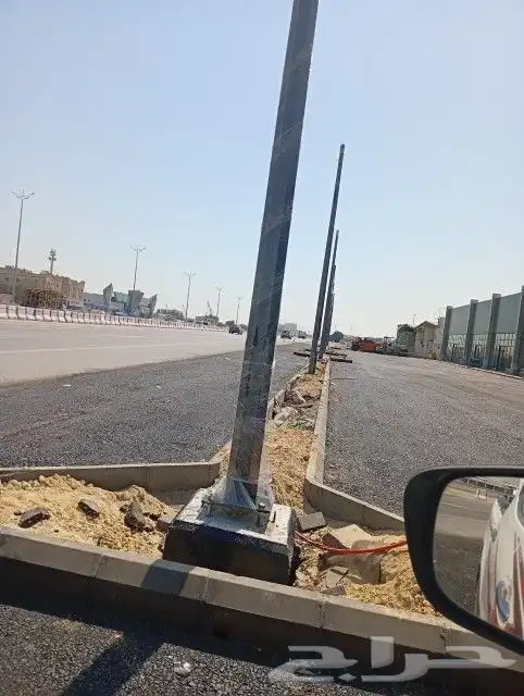 حواجز خرسانية قواعد اعمدة كهربائية قواعد لوحات اشارة 2