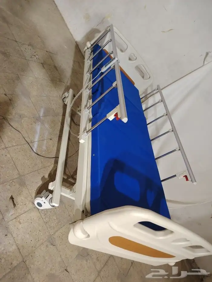 سرير طبي 2