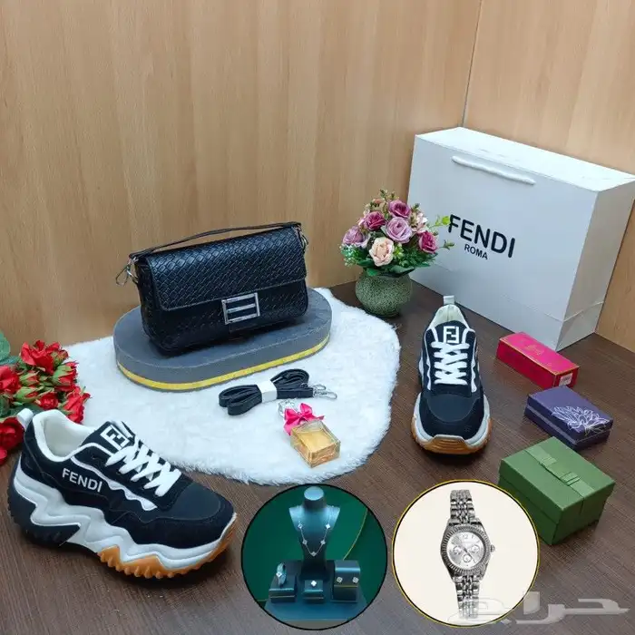 طقم نسائي ماركة فندي شامل التوصيل والشحن 0