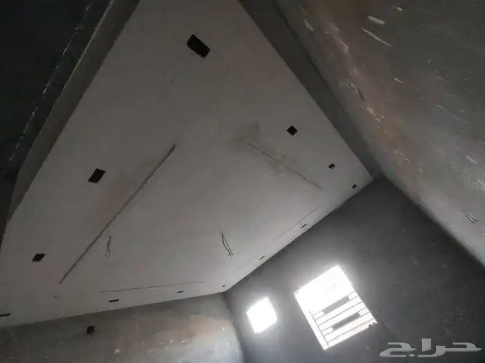 كهربائي فني تركيب نجف وا ثرياة حسب اطلب 3