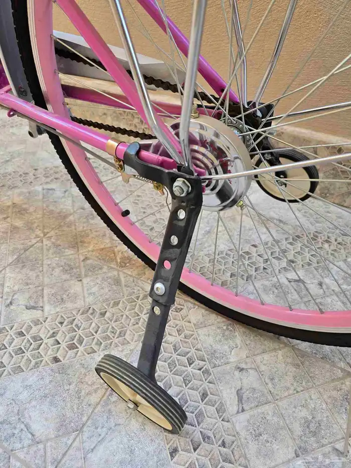 للبيع دراجة هوائية مقاس 26 بحالة ممتازة 4