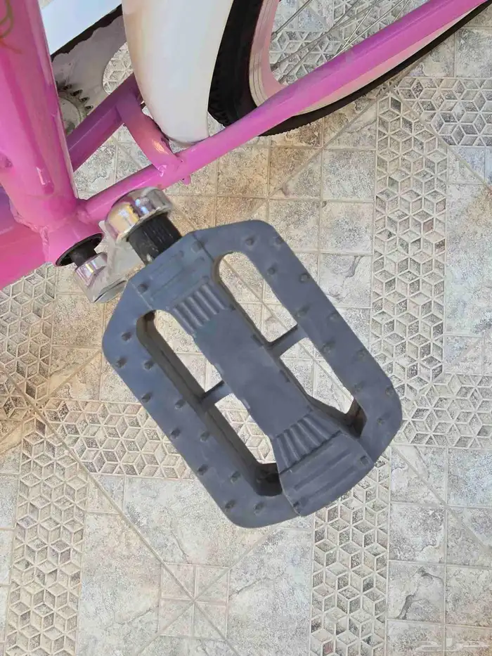 للبيع دراجة هوائية مقاس 26 بحالة ممتازة 5