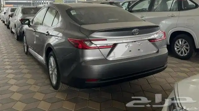 تويوتا كامرى LE. بنزين 2025 1