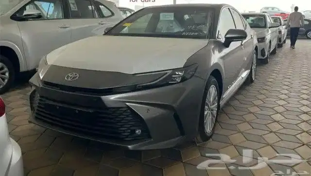 تويوتا كامرى LE. بنزين 2025 3