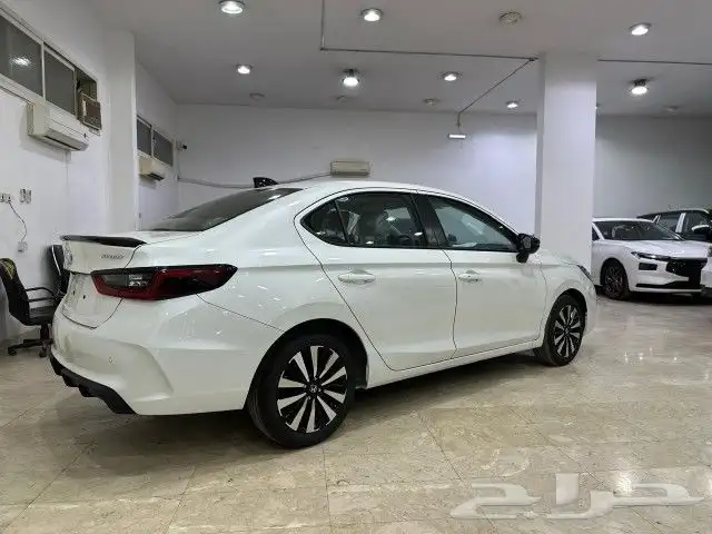 هوندا سيتي 2025 ال اكسLX 3