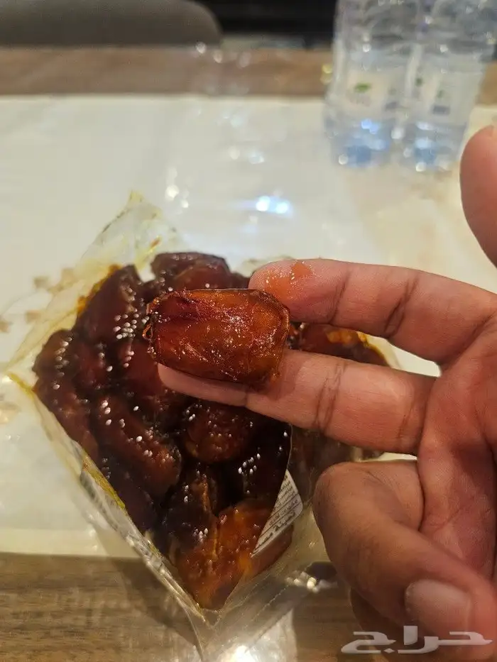 تمر خلاص بالزعفران ( 100 ريال ) 2