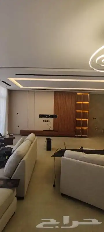 ديكوات شاشات  ديكورات ارفف ارفف تحت الدرج ديكورات مداخل 4