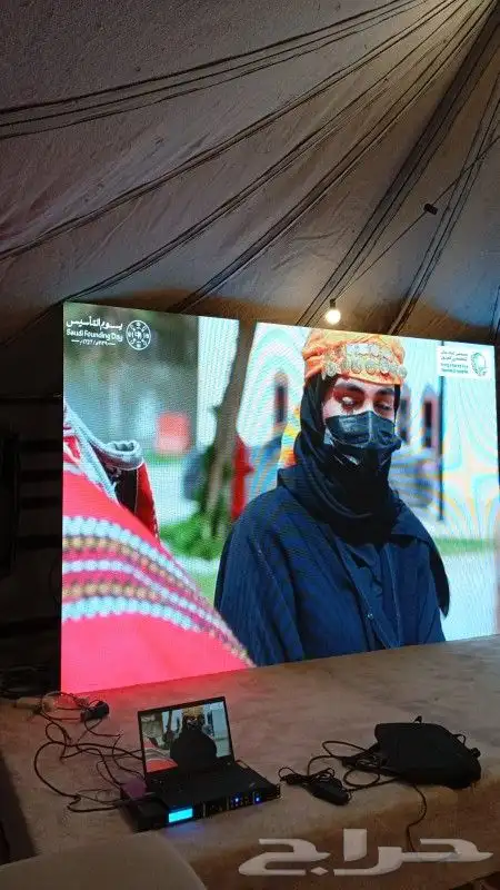 شاشات للايجار 4