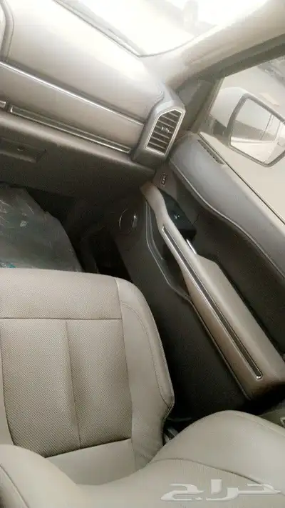 تشليح قطع غيار فورد اكسبديشن 2019 27