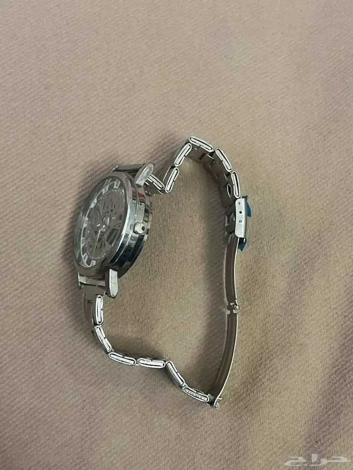 للبيع ساعة يد ستيل جديده 3