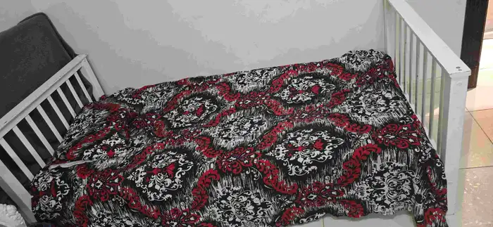 دولاب وتسريحه وسريرين وفواحه خط 110 2